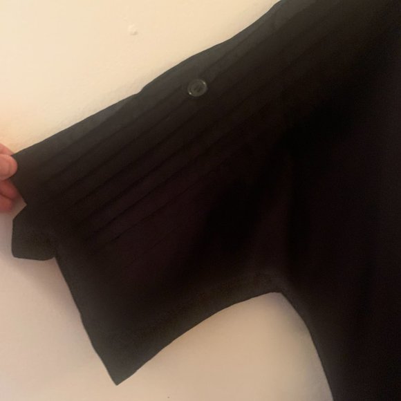 Tatyana pin up dress, size 4xl, lightly loved, button down front and sleeve - Picture 8 of 8